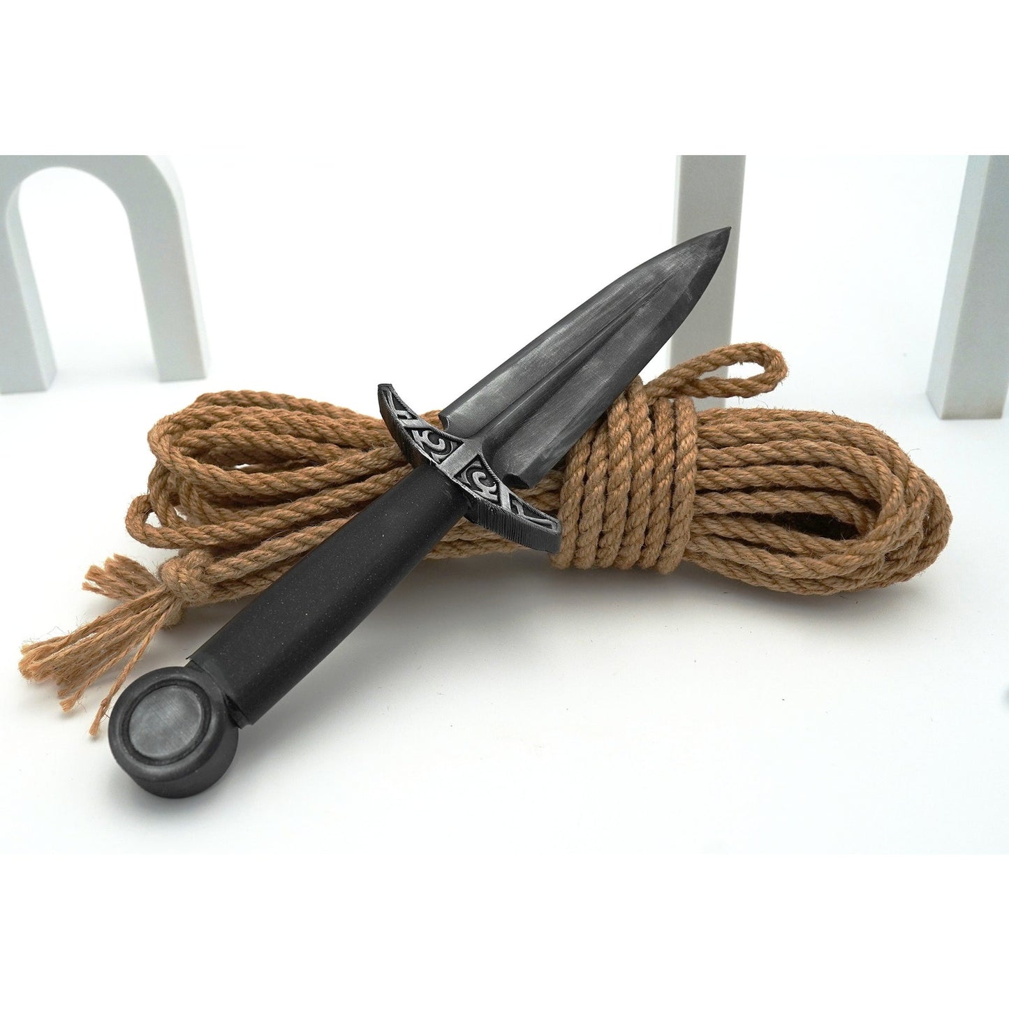 3D Printed Fake Dagger Prop | Realistic Costume Knife | Safe Cosplay Weapon | Theater & Film Prop | Lightweight PLA Replica