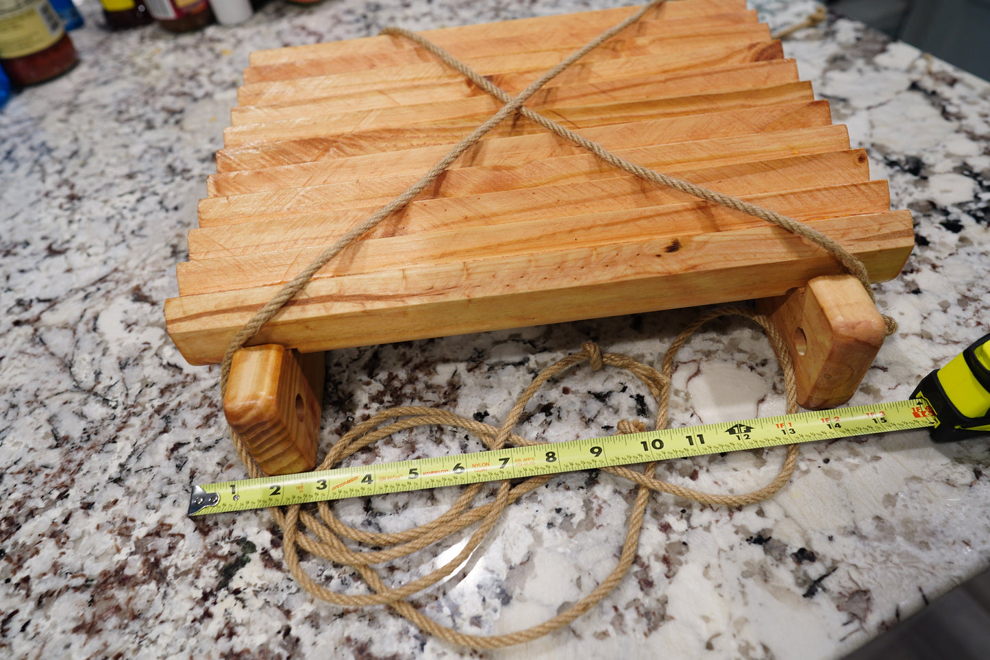 Ishidaki kneeling board The Ishidaki board is a form of torture used to inflict unbearable pain upon its victims.